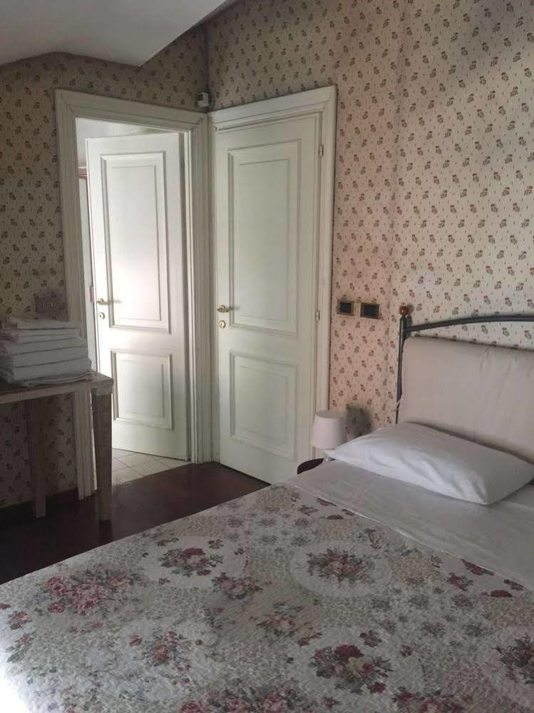 San Pietro Stazione Guesthouse Rom Exterior foto