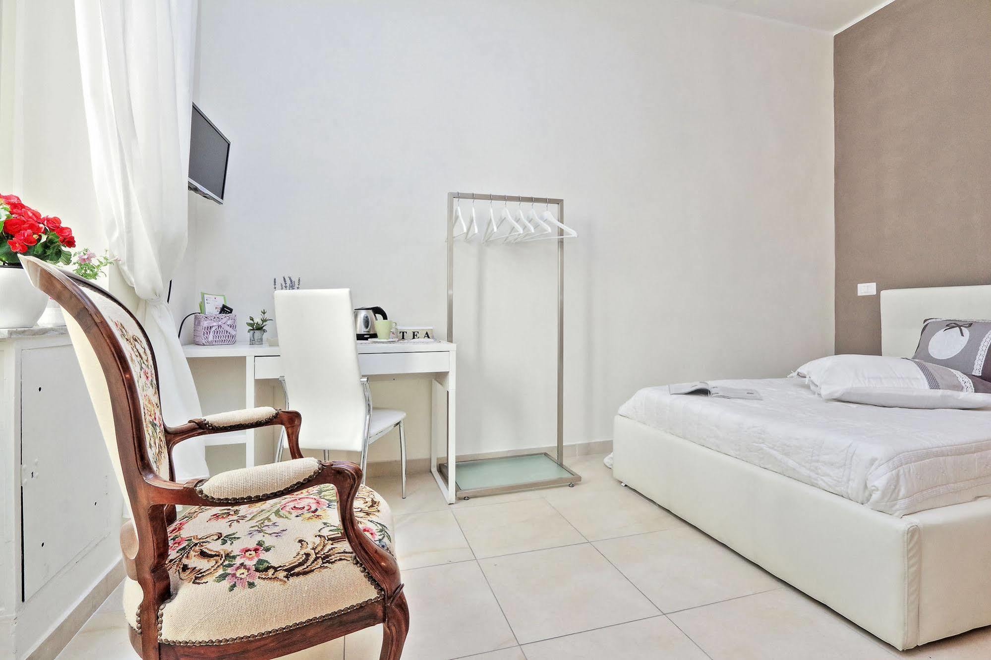 San Pietro Stazione Guesthouse Rom Exterior foto